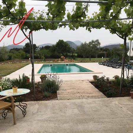 Villa Dallas - Private Villa, Countryside, Large Pool Vila *