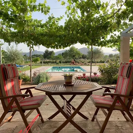 Villa Dallas - Private Villa, Countryside, Large Pool